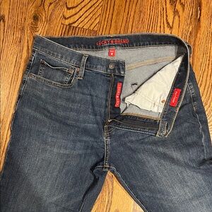 Lucky Brand 410 Athletic Straight Fit Jeans 34x32